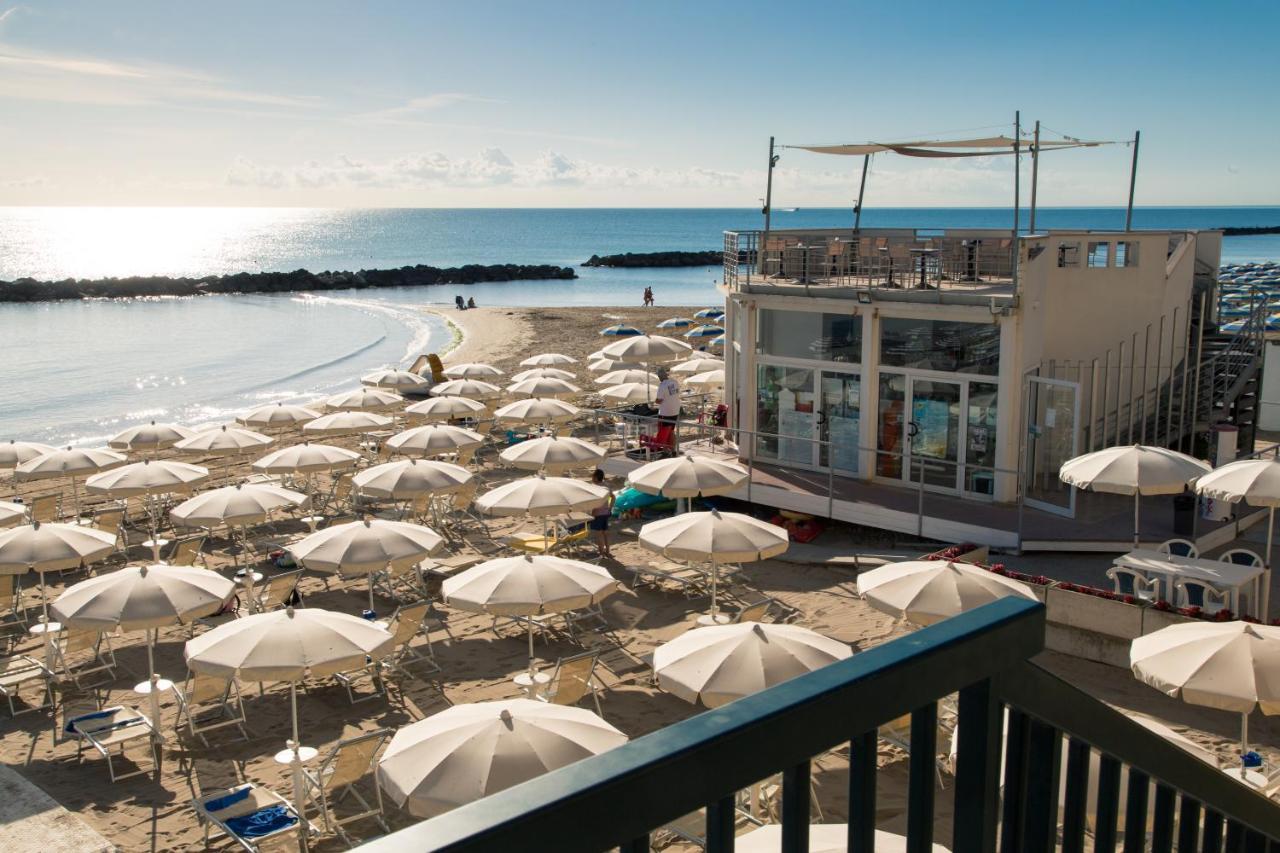Hotel Duca Degli Abruzzi Montesilvano Marina Buitenkant foto