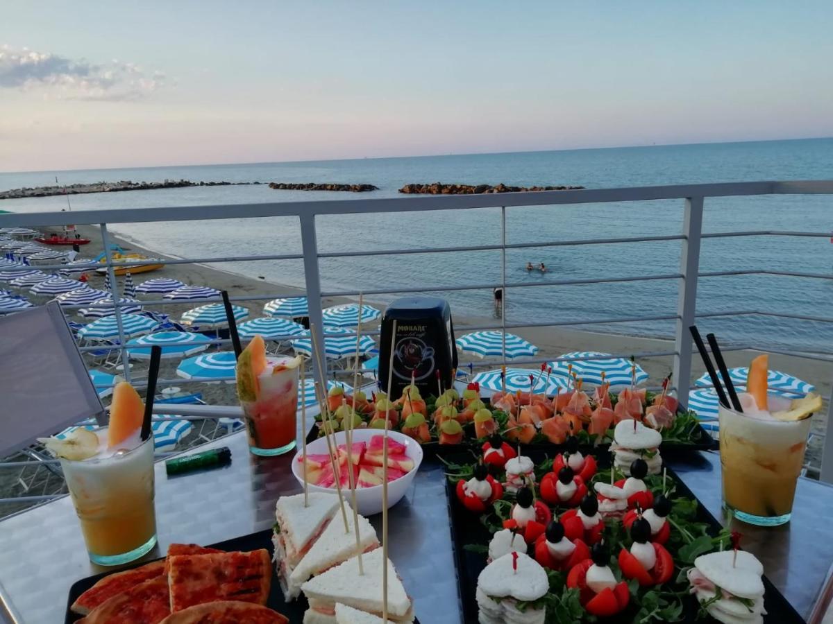 Hotel Duca Degli Abruzzi Montesilvano Marina Buitenkant foto