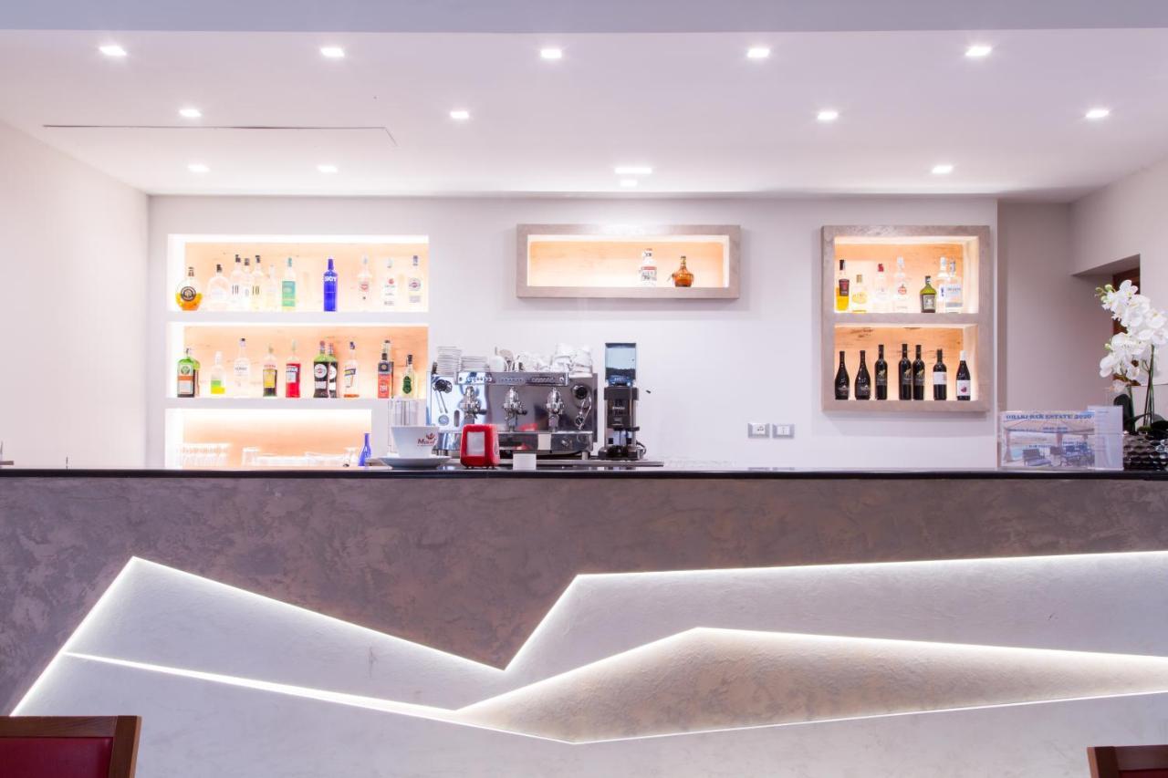 Hotel Duca Degli Abruzzi Montesilvano Marina Buitenkant foto