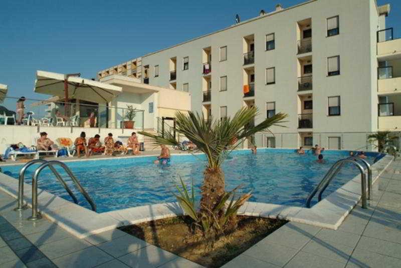 Hotel Duca Degli Abruzzi Montesilvano Marina Buitenkant foto